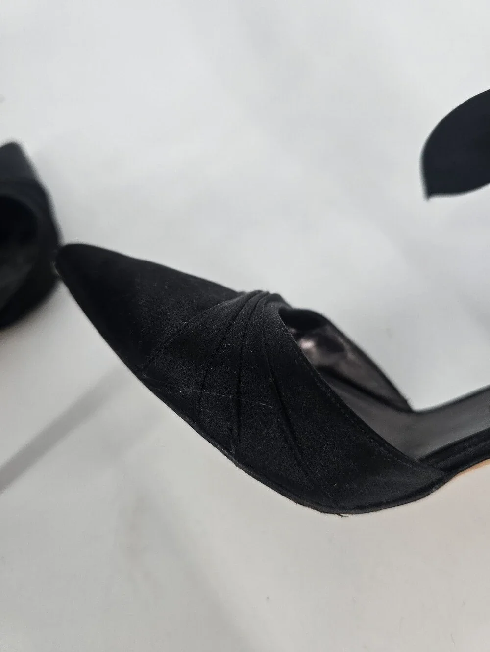 Manolo Blahnik Black Satin Bow Front Point Toe Pumps Size 37